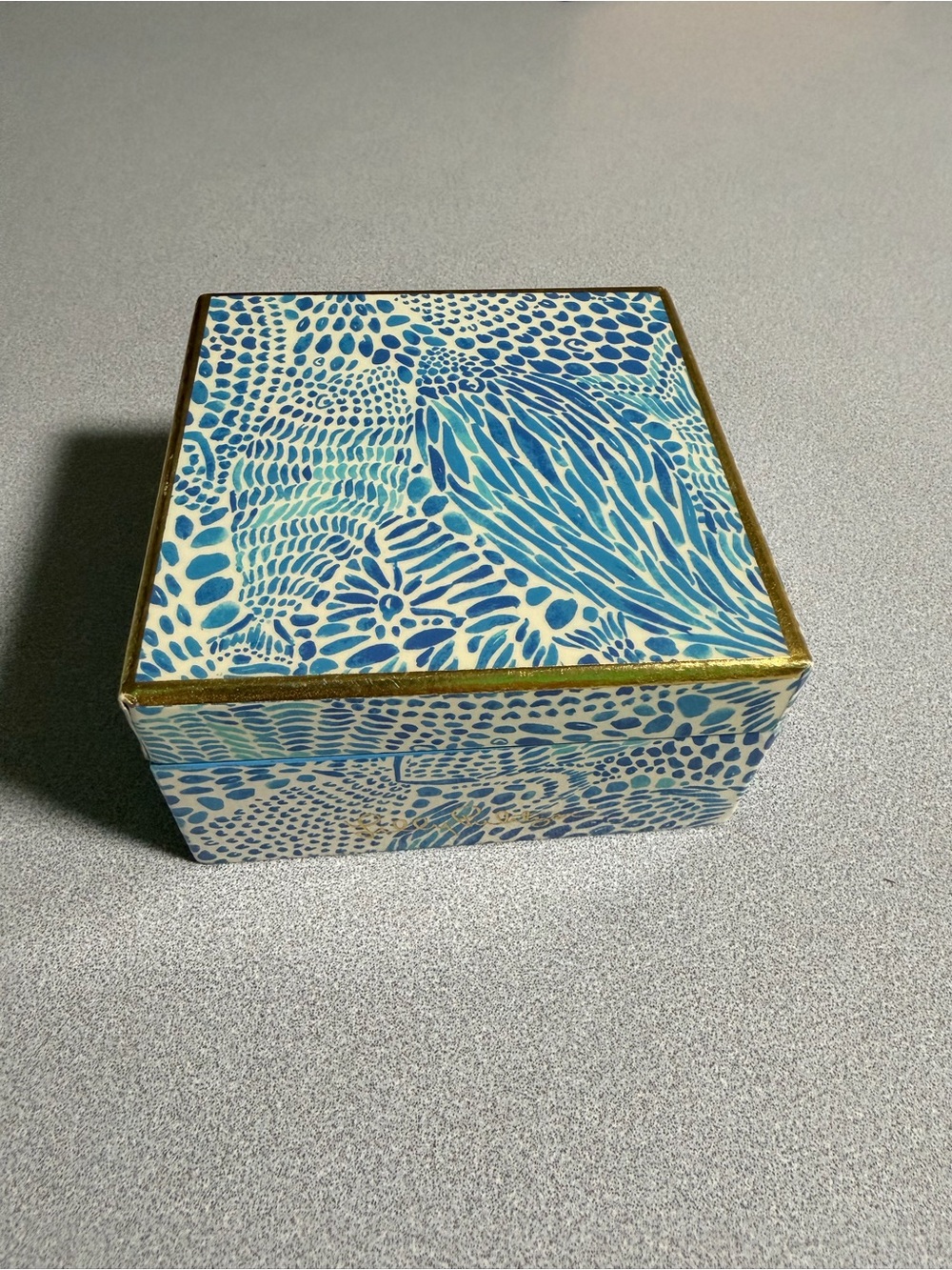 Lilly Pulitzer Blue & White Patterned Jewelry Box with Gold Trim